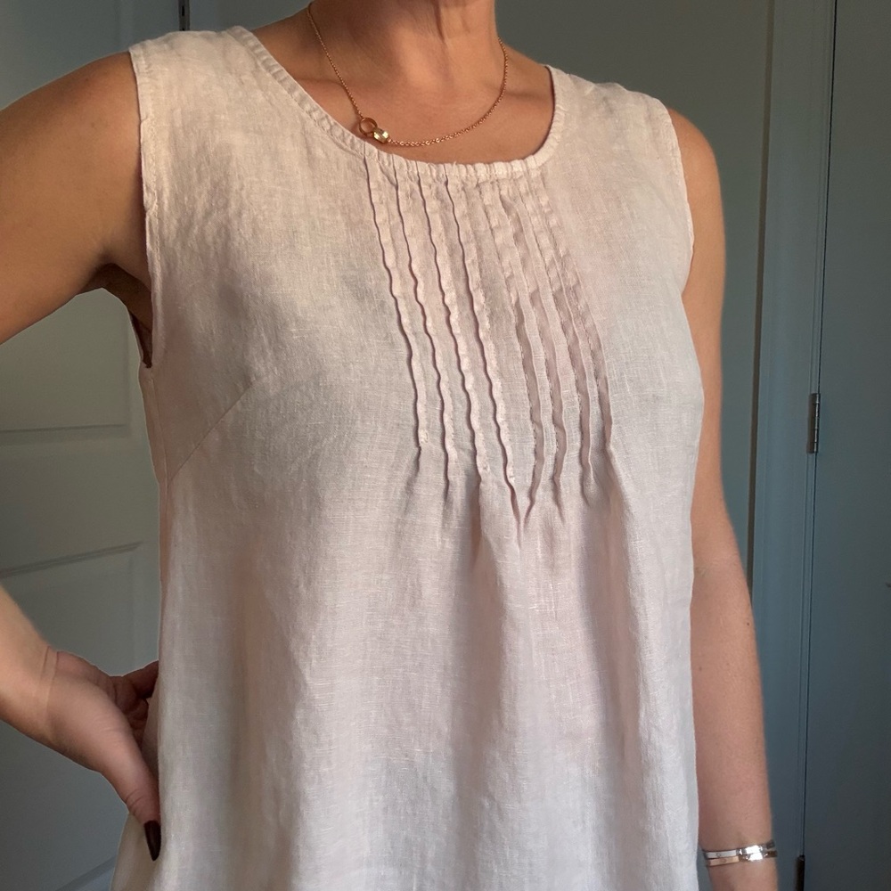 Elegant Sleeveless Blush Linen Sleeveless Top - Picture 8 of 10